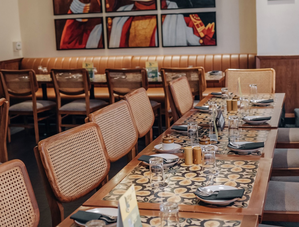 MahaBelly Saket interior